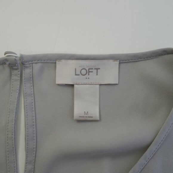 Ann Taylor Loft Medium Gray Ruffles Blouse Top Scoop Neck Sleeveless - Picture 5 of 7